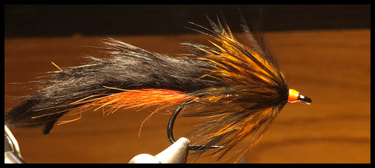 Streamer oförtyngd zonkervinge fluo tail och hackel